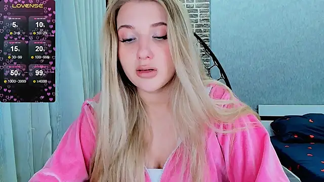 Evacadooo online show from October 29, 11:01 am