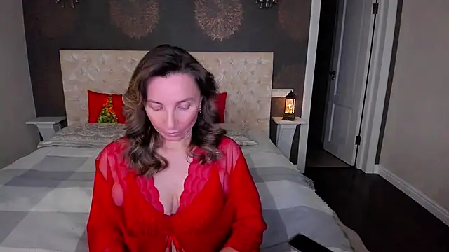 AllisonWilliams online show from December 24, 6:28 pm