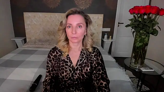 AllisonWilliams online show from September 12, 4:51 pm