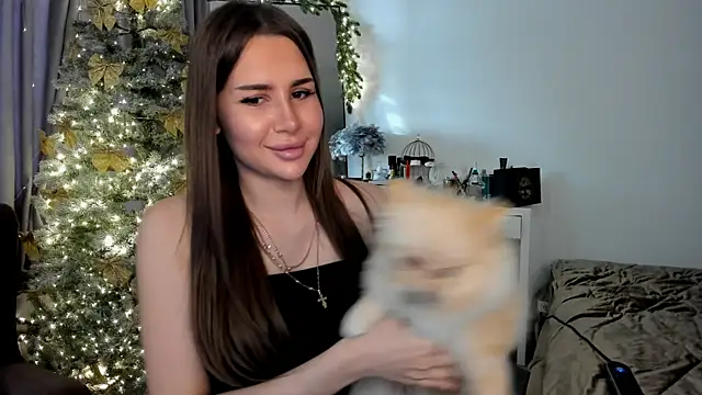 Snapshot of SuraMune chatting on January 8, 8:16 am SuraMune online show from January 8, 8:16 am