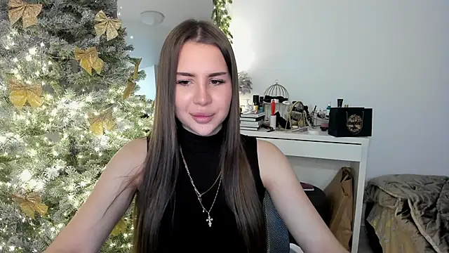 Snapshot of SuraMune chatting on January 9, 10:52 am SuraMune online show from January 9, 10:52 am