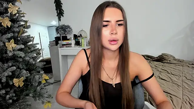 Snapshot of SuraMune chatting on January 23, 2:28 pm SuraMune online show from January 23, 2:28 pm