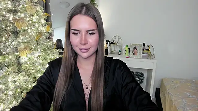 Snapshot of SuraMune chatting on January 25, 6:02 pm SuraMune online show from January 25, 6:02 pm