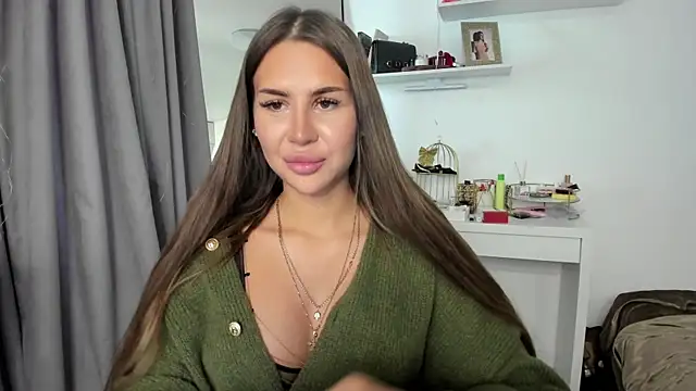 Snapshot of SuraMune chatting on March 11, 1:01 pm SuraMune online show from March 11, 1:01 pm