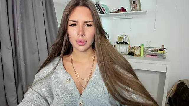 Snapshot of SuraMune chatting on March 12, 12:15 pm SuraMune online show from March 12, 12:15 pm