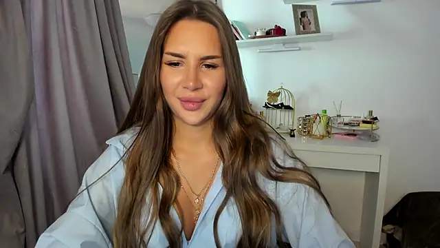 Snapshot of SuraMune chatting on March 13, 12:13 pm SuraMune online show from March 13, 12:13 pm