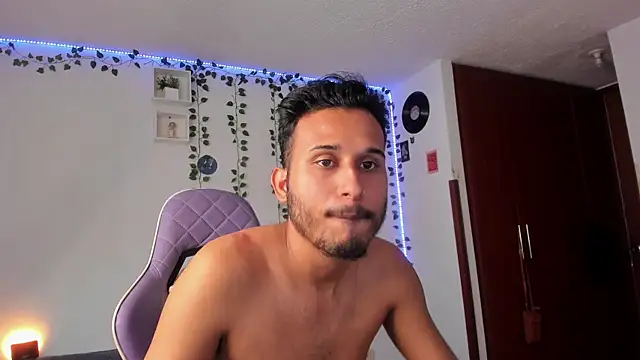 Raf brunette online show from January 12, 1:05 pm