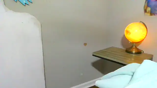 Snapshot of rickyslick123 chatting on October 31, 5:25 pm rickyslick123 online show from October 31, 5:25 pm