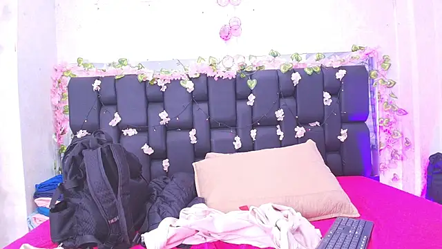 canela oss online show from September 18, 11:56 am