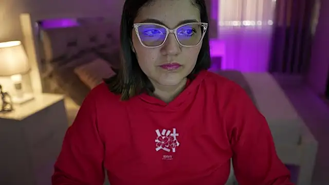 Camilaa bueno online show from December 6, 8:07 pm