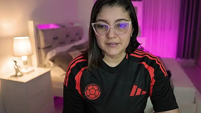 Camilaa bueno online show from December 22, 3:11 am