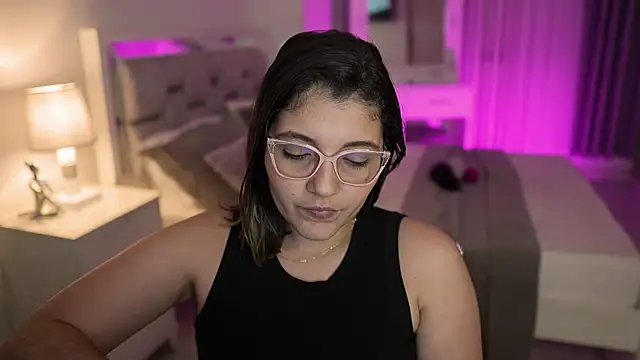 Camilaa bueno online show from December 30, 1:48 am