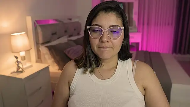 Camilaa bueno online show from January 14, 1:47 am