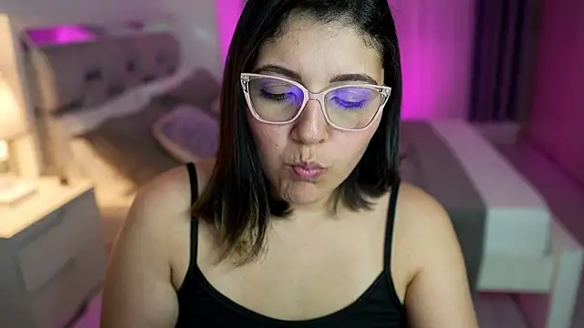 Camilaa bueno online show from February 12, 12:48 am