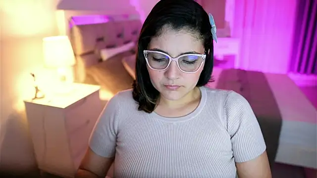 Camilaa bueno online show from March 14, 12:54 am