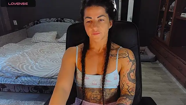 Aria Dl online show from October 20, 7:20 am