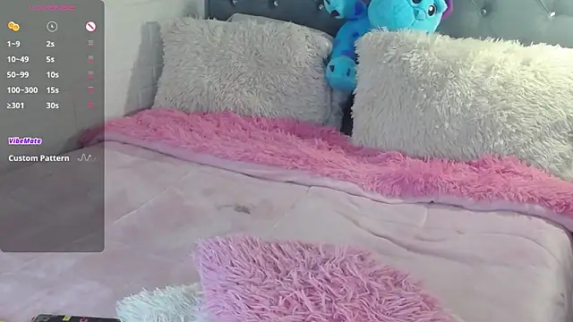 Snapshot of Miah_hilton2 chatting on October 20, 9:04 pm Miah hilton2 online show from October 20, 9:04 pm