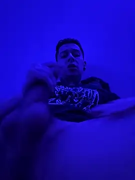 Crissis   online show from September 22, 2:57 am