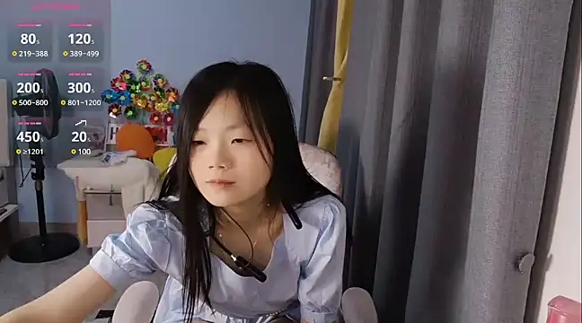 Lena-yyds online show from March 19, 1:40 pm