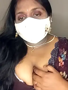 Sexy Radhikaa online show from March 17, 4:22 pm