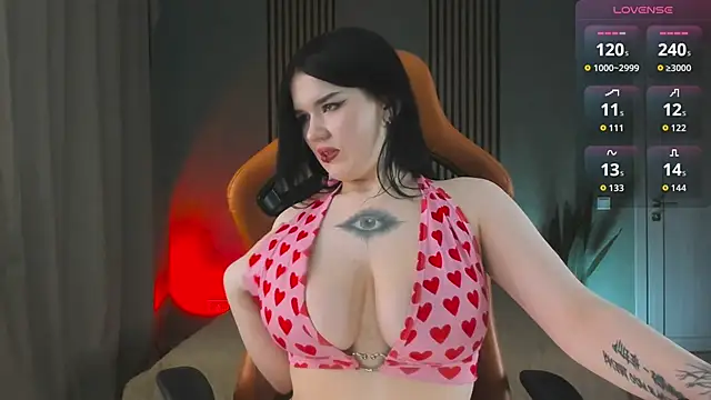 Snapshot of MeganFoxy11 chatting on November 24, 3:06 am MeganFoxy11 online show from November 24, 3:06 am