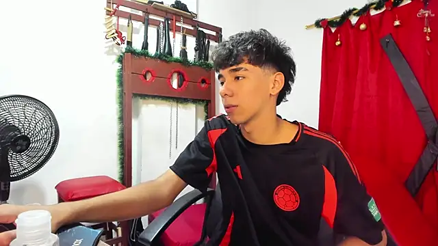 Harry LatinBoy online show from December 16, 10:34 pm