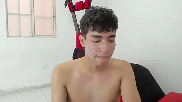 Harry LatinBoy online show from March 3, 10:31 pm