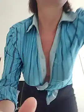 Vagabondainnamorata online show from March 9, 8:07 am