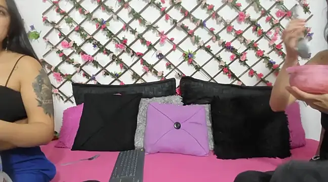 abby eemily online show from March 19, 7:06 pm