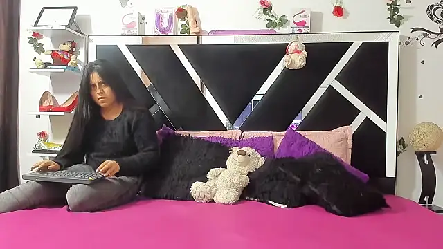 abby eemily online show from September 15, 12:05 pm