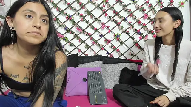 thedream girls online show from March 6, 7:10 pm