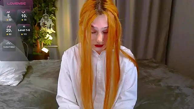 Kleo Godde online show from February 5, 8:57 pm