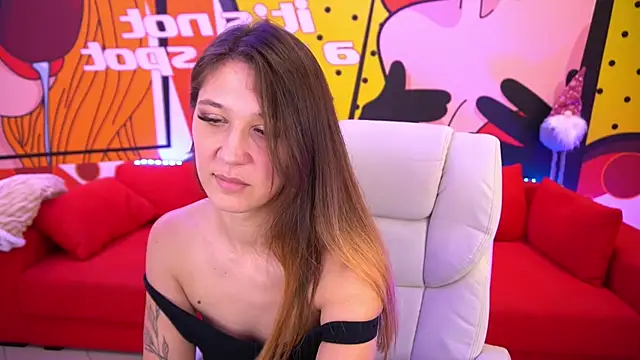 DreamyLinaa online show from December 24, 10:44 am