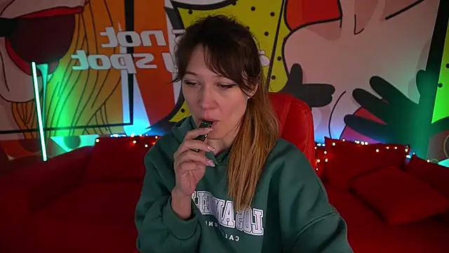 DreamyLinaa online show from January 26, 6:49 am