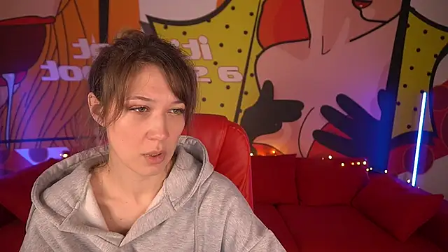 DreamyLinaa online show from February 3, 7:29 am