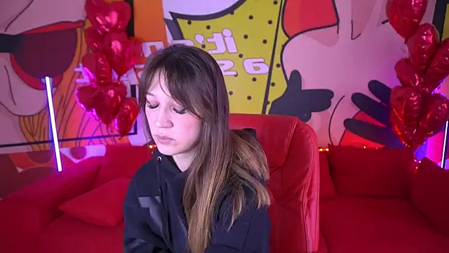 DreamyLinaa online show from February 21, 7:34 am