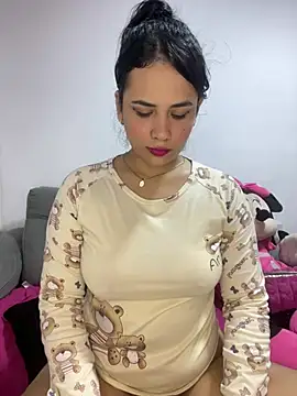 Leyna Kenet online show from January 18, 4:26 am