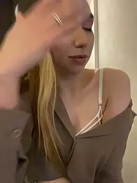 Snapshot of TaylorDavids chatting on January 24, 7:28 pm TaylorDavids online show from January 24, 7:28 pm