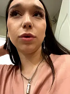 Snapshot of TaylorDavids chatting on February 21, 11:32 pm TaylorDavids online show from February 21, 11:32 pm