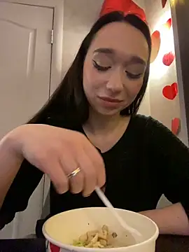 Snapshot of TaylorDavids chatting on March 2, 7:45 pm TaylorDavids online show from March 2, 7:45 pm