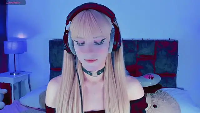 Kirmyy  online show from September 24, 9:07 pm