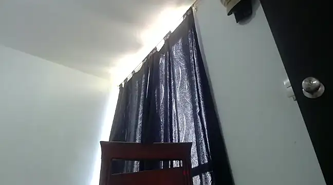 nicolle milf1978 online show from March 11, 1:45 pm