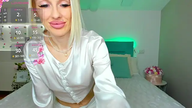 Lana kitty   online show from February 27, 9:25 pm