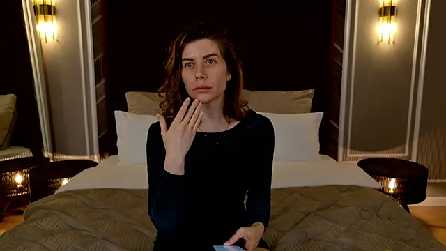 VikkiStorm online show from March 21, 6:16 am