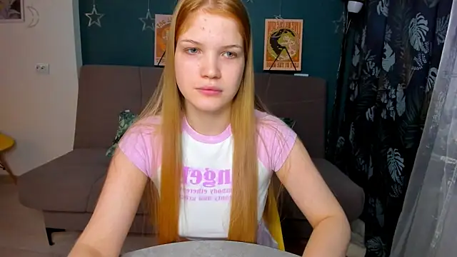 Xloe Queen online show from December 11, 11:51 am