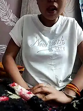 Snapshot of shalini_fire chatting on March 3, 6:12 pm shalini fire online show from March 3, 6:12 pm