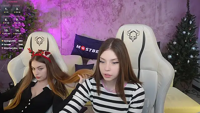 Maggie tenderness online show from December 25, 4:00 pm