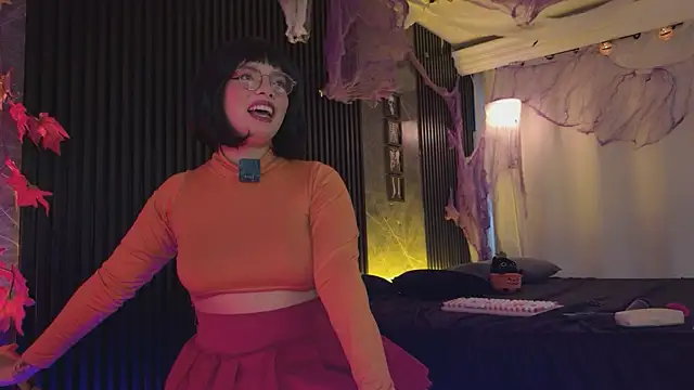 Little maeve online show from October 5, 10:18 pm