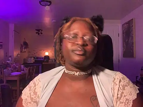 Snapshot of BigKittyRaven chatting on December 10, 4:56 am BigKittyRaven online show from December 10, 4:56 am