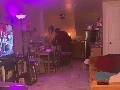 Snapshot of BigKittyRaven chatting on December 11, 2:09 am BigKittyRaven online show from December 11, 2:09 am